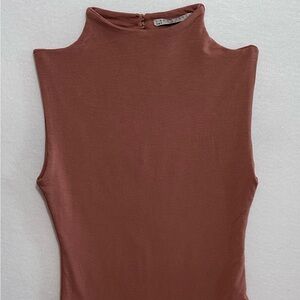Dress Forum Sleeveless Bodysuit Size Small